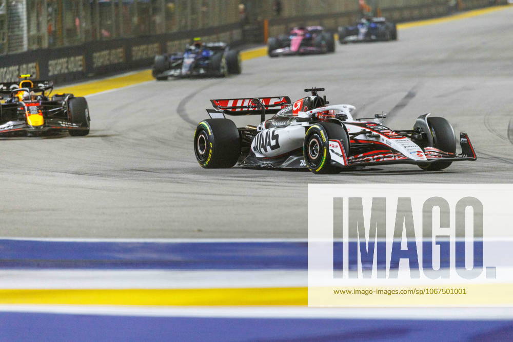 Esteban Ocon of France and the MoneyGram Haas F1 Team during the F1 Grand Prix of Singapore at the Marina Bay Street Circuit. Singapore Singapore - ZUMAngap 20251005_aaa_s197_514