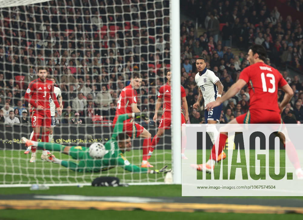 London, England, 9th October 2025. Morgan Rogers of England scores the first goal during the England vs Wales International Friendly, Länderspiel, Nationalmannschaft match at Wembley Stadium, London. Picture credit should read: Paul Terry Sportimage . SPI_010_PT_Eng_Wal SPI-4207-0029