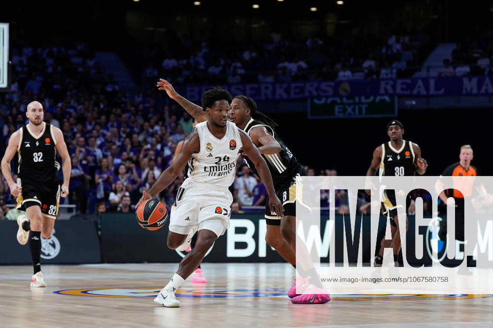 Andres Feliz of Real Madrid in action during the Turkish Airlines Euroleague 2025 26 League Phase MD3, match played between Real Madrid and LDLC ASVEL Villeurbanne at Movistar Arena on October 09, 2025 in Madrid, Spain. Madrid Spain - ZUMAa181 20251009_zaa_a181_448