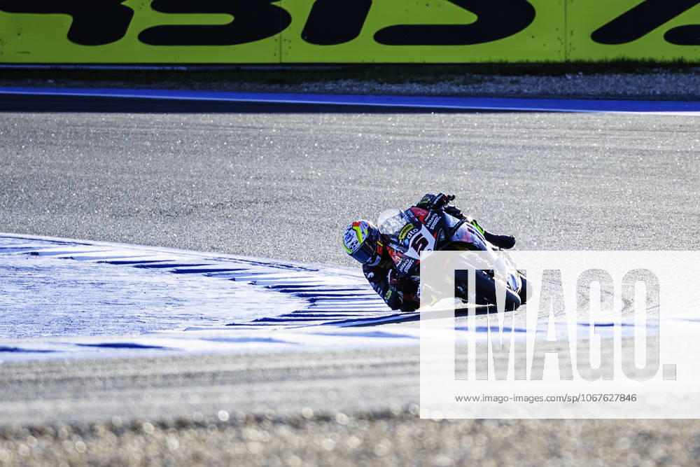 Yari Montella in action during the WorldSBK Championship Free Practice 3 at the Estoril Circuit, Portugal, on October 11, 2025. Cascais Portugal - ZUMAr200 20251011_zsp_r200_018