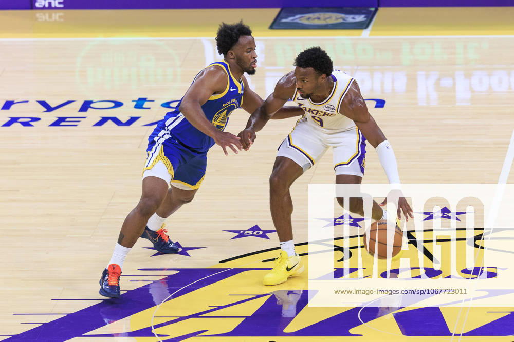 Bronny James 9 of the Los Angeles Lakers is defended by LJ Cryer 18 of the Golden State Warriors during their preseason NBA, Basketball Herren, USA game on Sunday October 12, 2025 at Crypto.com Arena in Los Angeles, California. Lakers defeat Warriors, 126-116. JAVIER ROJAS PI Los Angeles USA - ZUMAp124 20251012_zaa_p124_151