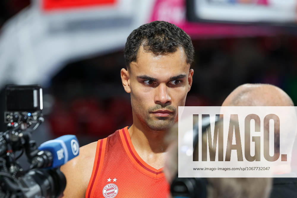 Oscar da Silva (FC Bayern Basketball, 01) beim Interview nach dem Spiel, GER, FC Bayern Basketball vs. BMA365 Bamberg Baskets, Basketball, easycredit Basketball Bundesliga, 4. Spieltag, Saison 2025 2026, 12.10.2025, GER, FC Bayern Basketball vs. BMA365 Bamberg Baskets, Basketball, easycredit Basketball Bundesliga, 4. Spieltag, Saison 2025 2026, 12.10.2025 Muenchen
