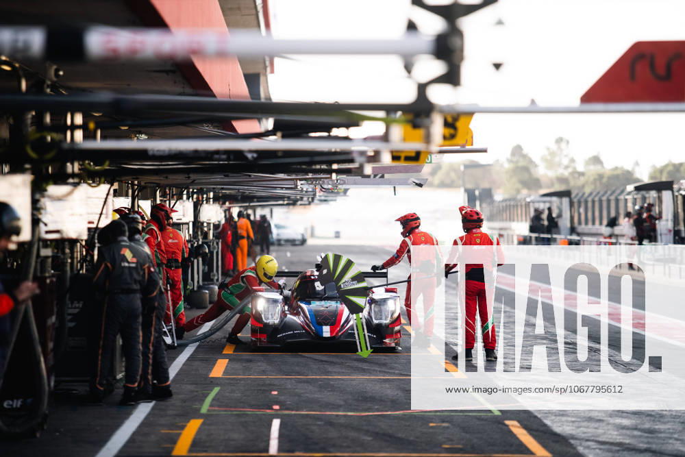 AUTO - ELMS - 4 HOURS OF PORTIMAO 2025 83 PERRODO Francois (fra),Matthieu VAXIVIERE (FRA), ROVERA Alessio (ita), AF Corse, Oreca 07, LMP2 Pro-Am, pitlane, during the 4 Hours of Portimao, 6th round of the 2025 European Le Mans Series on the Autodromo Internacional do Algarve from October 16 to 18, 2025 in Portimao, Portugal -