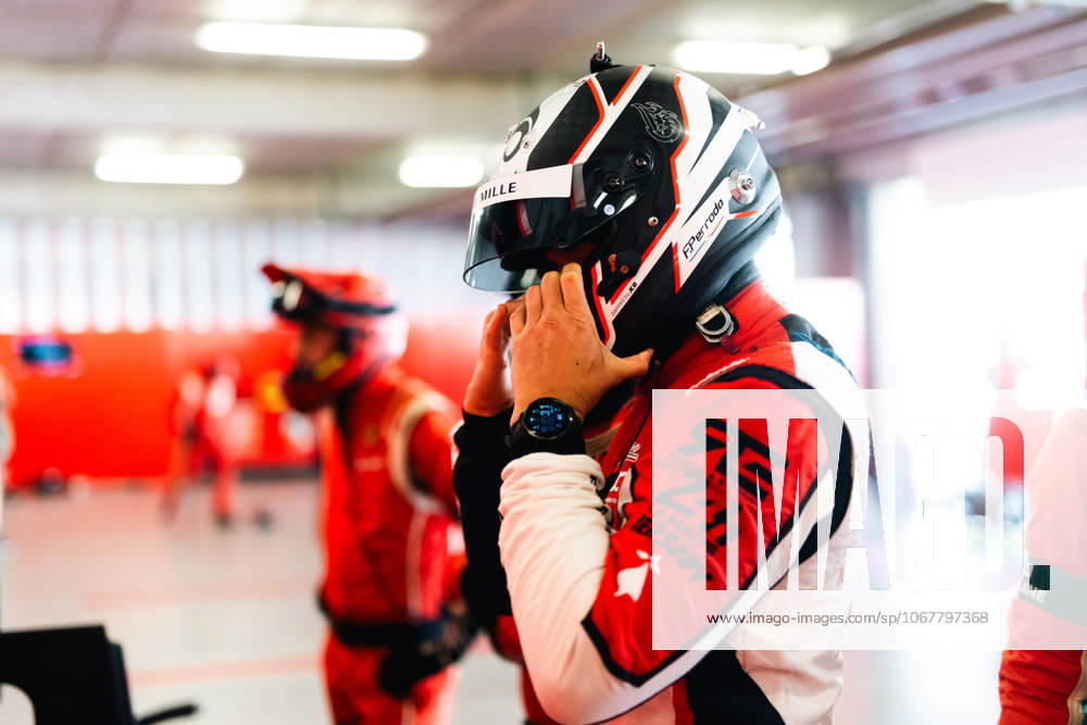 AUTO - ELMS - 4 HOURS OF PORTIMAO 2025 PERRODO Francois (fra), AF Corse, Oreca 07, LMP2 Pro-Am, portrait during the 4 Hours of Portimao, 6th round of the 2025 European Le Mans Series on the Autodromo Internacional do Algarve from October 16 to 18, 2025 in Portimao, Portugal - PortimaoPortugal