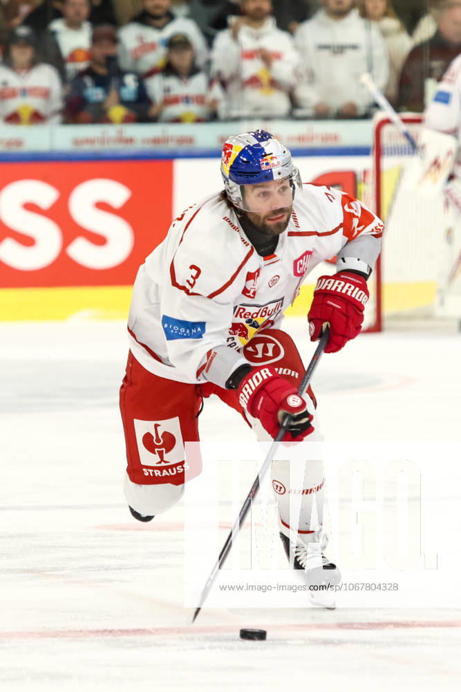 Ice hockey, Eishockey - CHL, EC RBS vs Berlin SALZBURG,AUSTRIA,15.OCT.25 - ICE HOCKEY - CHL, Champions Hockey League, group stage, EC Red Bull Salzburg vs Eisbaeren Berlin. Image shows Peter Schneider (EC RBS). GEPAxpictures xMathiasxMandl