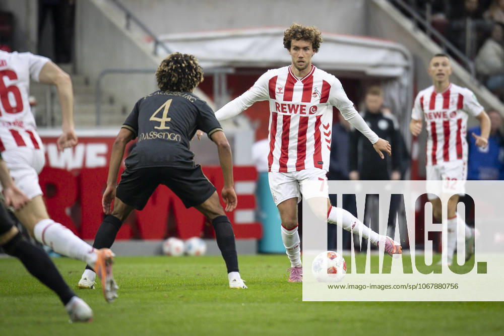 Luca Waldschmidt (1. FC Koeln, 7), Han-Noah Massengo (FC Augsburg, 4) during the Bundesliga match between 1. FC Koeln vs. FC Augsburg at the Rheinenergie-Stadion on matchday 7 of the 1. Bundesliga on October 18, 2025 in Koeln, Germany. DFL REGULATIONS PROHIBIT ANY USE OF PHOTOGRAPHS AS IMAGE SEQUENCES AND OR QUASI-VIDEO. Nordrhein-Westfalen Germany