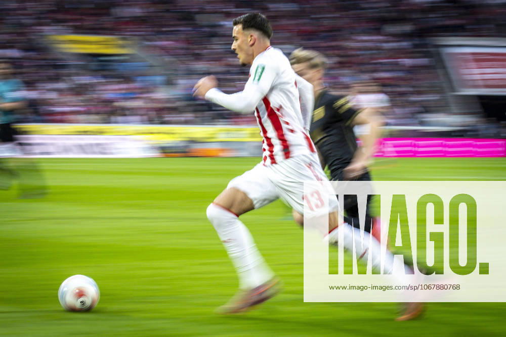 Said el Mala (1. FC Koeln, 13) sprinting during the Bundesliga match between 1. FC Koeln vs. FC Augsburg at the Rheinenergie-Stadion on matchday 7 of the 1. Bundesliga on October 18, 2025 in Koeln, Germany. DFL REGULATIONS PROHIBIT ANY USE OF PHOTOGRAPHS AS IMAGE SEQUENCES AND OR QUASI-VIDEO. Nordrhein-Westfalen Germany