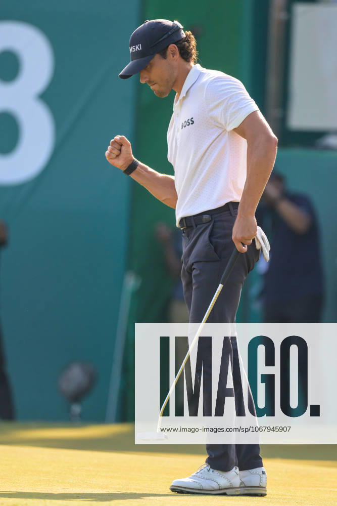 Macau Open Golf , Final Round, Macau Golf and Country Club Coloane, Macao, China . Germanys Dominic Foos Wins the Macau Open Golf after a tiebreaker with Taiwans Wang, Foos in the final round ties with Wang on -17. Macao China - ZUMAr144 20251019_zap_r144_023