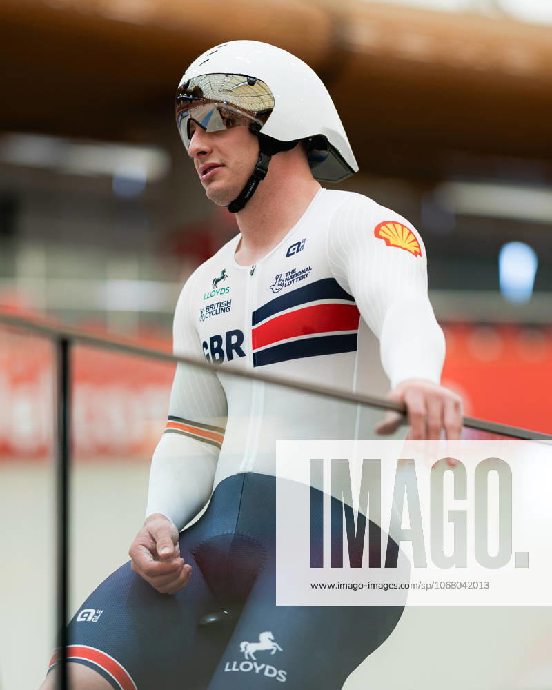 2025 Tissot UCI Track World Championships Picture by Alex Whitehead SWpix.com - 20 10 2025 - Cycling - 2025 Tissot UCI Track World Championships - Velodromo Penalolà n, Santiago, Chile - Training - Matthew Richardson of Great Britain. Santiago Velodromo Parque Penalolà n Chile