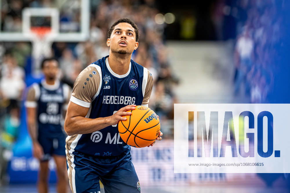 Kevin McClain (3; MLP Academics Heidelberg) bereitet Freiwurf vor Basketball Champions League: MLP Academics Heidelberg – Legia Warszawa, 22.10.2025 at SNP-Dome, Heidelberg. Baden-Württemberg Deutschland