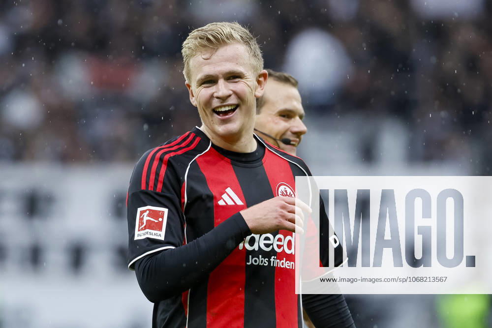 Jonathan Burkardt (Eintracht Frankfurt, 09) , Deutschland, Fussball, 1. Bundesliga, 8.Spieltag, 2025 2026, Eintracht Frankfurt vs. FC St. Pauli, 25.10.2025, Deutsche-Bank-Park, Frankfurt am Main, Deutschland Frankfurt am Main Deutsche-Bank-Park Hessen Deutschland