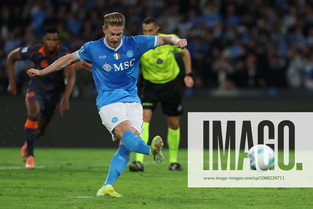Napolis Kevin De Bruyne goal 1-0 during the Serie A soccer match between Napoli and Inter at the Diego Armando Maradona Stadium in Naples, southern italy - Saturday , October 25 , 2025. - Soccer .