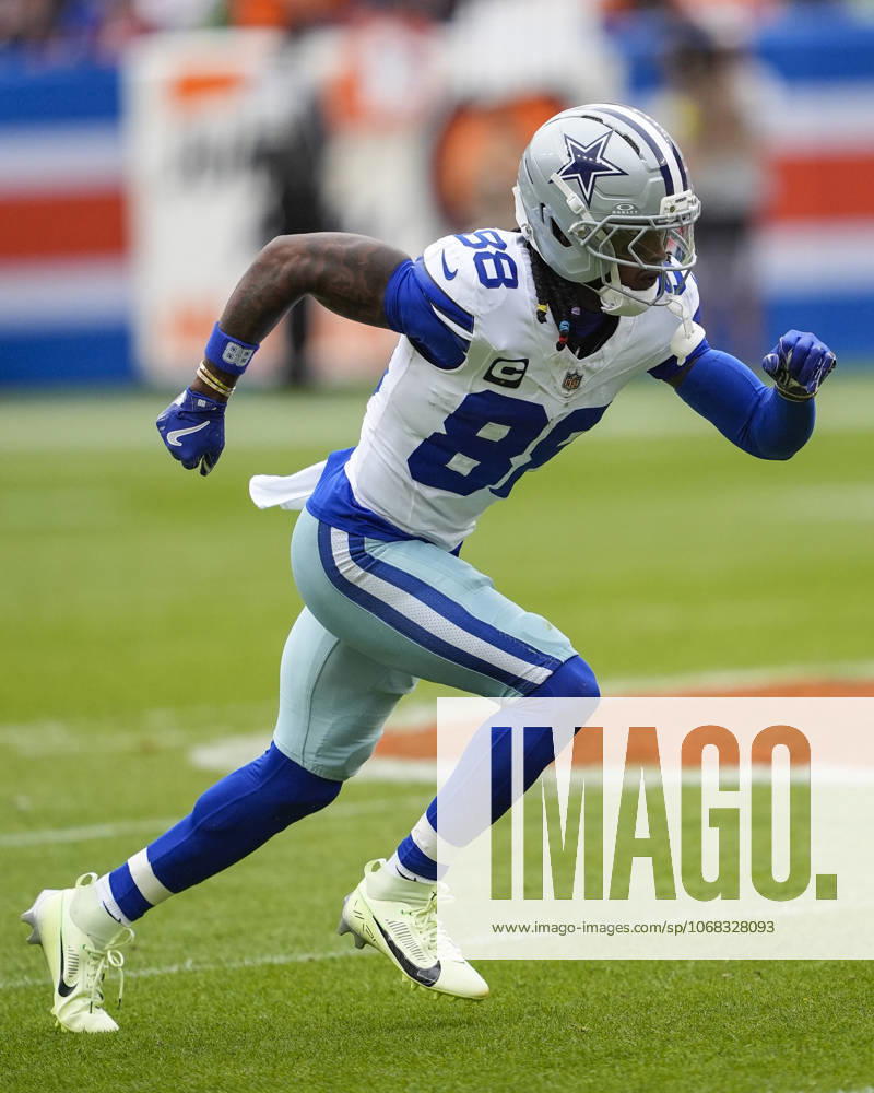 Dallas Cowboys wide receiver CeeDee Lamb (88) runs a route in the first half of the football game between the Denver Broncos and Dallas Cowboys. CSM. - ZUMAc04_ 20251026_zma_c04_219
