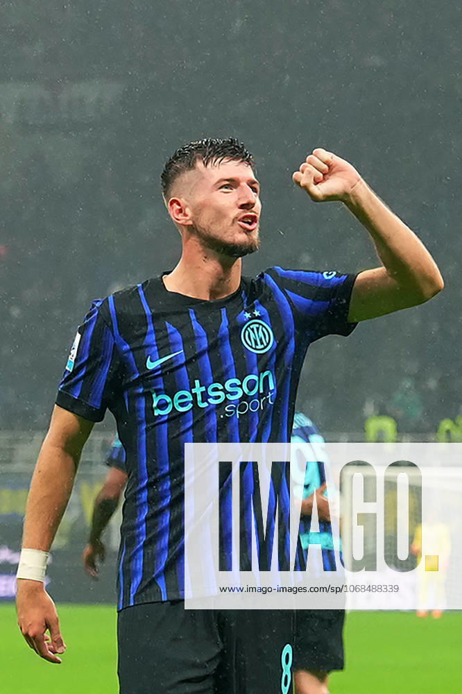 Inter MilanÕs Petar Sucic celebrates after scoring 2-0 during the Serie A soccer match between Inter and Fiorentina at the San Siro Stadium in Milan , north Italy - Wednesday , October 29 , 2025. - Soccer .