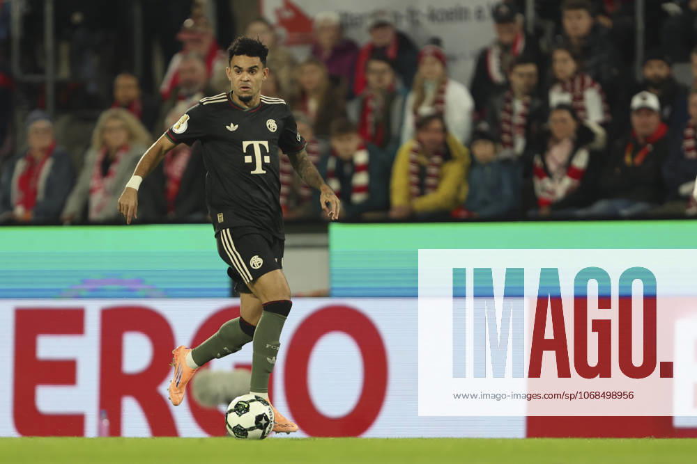 Luis Diaz (FC Bayern München) in Aktion, am Ball, Einzelaktion waehrend des DFB-Pokal Spiels 1.FC Köln v FC Bayern München, RheinEnergieStadion am 29. October 2025 in Köln, Deutschland. (Foto von Oliver Kaelke DeFodi Images) +++ Luis Diaz (FC Bayern München) controls the ball during the DFB-Pokal match between 1.FC Köln v FC Bayern München at RheinEnergieStadion on October 29, 2025 in Cologne, Germany. (Photo by Oliver Kaelke DeFodi Images) (Photo by Oliver Kaelke DeFodi Images) Luis Diaz FC Bayern Munich in action, on the ball, single action during the DFB Pokal match 1 FC Köln v FC Bayern München, RheinEnergieStadion on October 29, 2025 in Cologne, Germany Photo by Oliver Kaelke DeFodi Images Luis Diaz FC Bayern München controls the ball during the DFB Pokal match between 1 FC Köln v FC Bayern München at RheinEnergieStadion on October 29, 2025 in Cologne, Germany Photo by Oliver Kaelke DeFodi Images Photo by Oliver Kaelke DeFodi Images