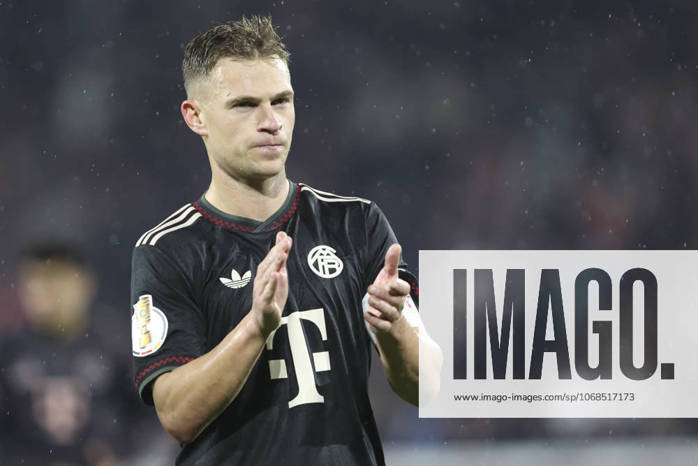 Joshua Kimmich (FC Bayern München) gestikuliert, Gestik waehrend des DFB-Pokal Spiels 1.FC Köln v FC Bayern München, RheinEnergieStadion am 29. October 2025 in Köln, Deutschland. (Foto von Oliver Kaelke DeFodi Images) +++ Joshua Kimmich (FC Bayern München) gestures during the DFB-Pokal match between 1.FC Köln v FC Bayern München at RheinEnergieStadion on October 29, 2025 in Cologne, Germany. (Photo by Oliver Kaelke DeFodi Images) (Photo by Oliver Kaelke DeFodi Images) Joshua Kimmich FC Bayern Munich gestures during the DFB Pokal match between 1 FC Köln v FC Bayern München at RheinEnergieStadion on October 29, 2025 in Cologne, Germany Photo by Oliver Kaelke DeFodi Images Joshua Kimmich FC Bayern München gestures during the DFB Pokal match between 1 FC Köln v FC Bayern München at RheinEnergieStadion on October 29, 2025 in Cologne, Germany Photo by Oliver Kaelke DeFodi Images Photo by Oliver Kaelke DeFodi Images