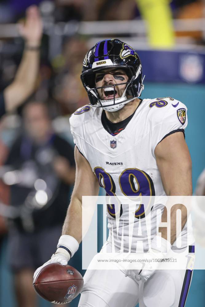 Baltimore Ravens tight end Mark Andrews (89) scores a touchdown in the first quarter during an NFL, American Football Herren, USA game against the Miami Dolphins on Thursday, October 30, 2025 at the Hard Rock Stadium. The Ravens beat the Dolphins 28-6. Miami Gardens United States - ZUMAh180 20251030_zsp_h180_066