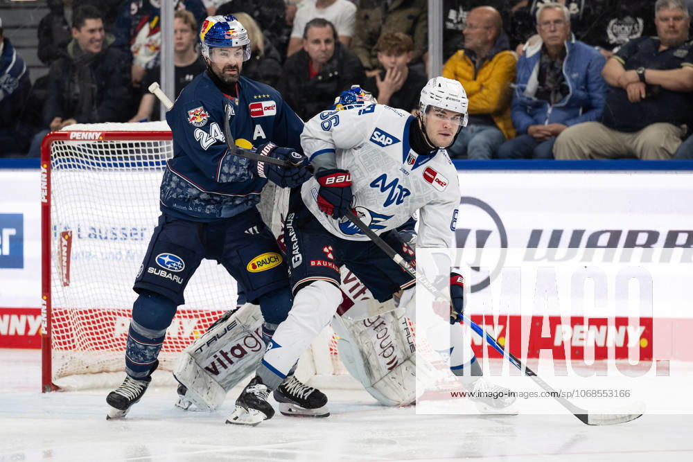 Ryan Murphy (EHC Red Bull Muenchen, 24) verteidigt gegen Maximilian Heim (Adler Mannheim, 86) GER, EHC Red Bull Muenchen vs. Adler Mannheim, Eishockey, DEL, 16. Spieltag, Saison 2025 2026, 31.10.2025. GER, EHC Red Bull Muenchen vs. Adler Mannheim, Eishockey, DEL, 16. Spieltag, Saison 2025 2026, 31.10.2025. Muenchen