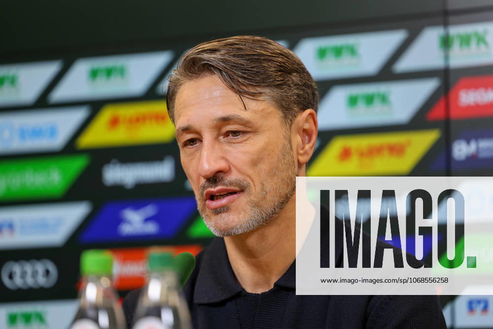 Niko Kovac (Borussia Dortmund, Cheftrainer) bei der Pressekonferenz nach dem Spiel, GER, FC Augsburg vs. Borussia Dortmund, Fussball, Bundesliga, 9. Spieltag, Saison 2025 2026, 31.10.2025, , GER, FC Augsburg vs. Borussia Dortmund, Fussball, Bundesliga, 9. Spieltag, Saison 2025 2026, 31.10.2025 Augsburg