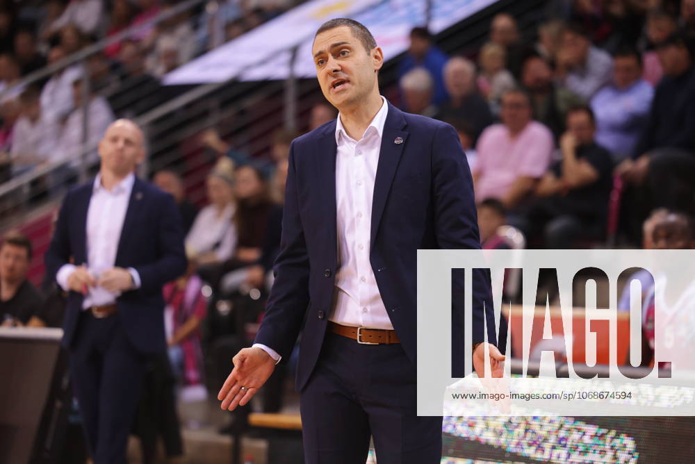Trainer Marko Stankovic Telekom Baskets Bonn vs. ALBA Berlin 6. Speiltag - Saison 2025 26