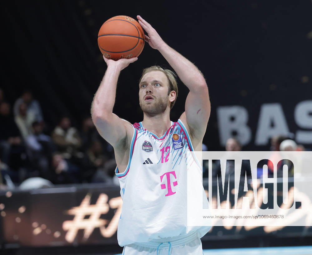 Melvin Jostmann (Telekom Baskets Bonn) Basketball, Herren, Saison 2025 2026, easyCredit Basketball-Bundesliga, Basketball Loewen Braunschweig gegen Telekom Baskets Bonn