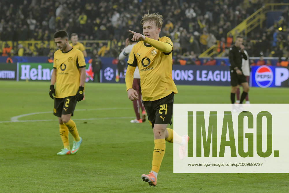 Daniel Svensson (Dortmund 24) jubelt nach dem Tor zum 4:0 25.11.2025 Fussball, Champions League, Borussia Dortmund vs Villarreal Club de Fotbol, Signal Iduna Park, Dortmund,