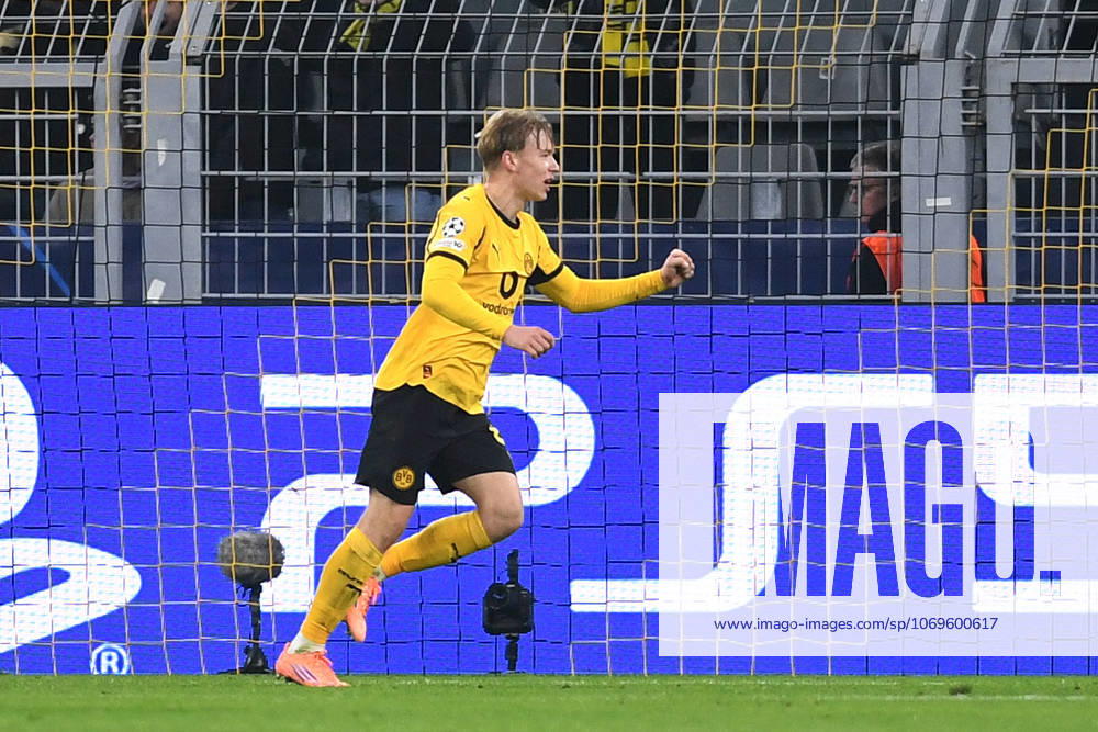 Daniel Svensson (Borussia Dortmund) Torjubel, jubelt nach seinem Treffer zum 4:0 waehrend des Spiels der UEFA Champions League 2025 26, 5. Spieltag Ligaphase zwischen Borussia Dortmund und FC Villarreal, BVB Stadion am 25. November 2025 in Dortmund, Deutschland. (Foto von Ralf Treese DeFodi Images) +++ Daniel Svensson (Borussia Dortmund) celebrates after scoring his teams fourth goal during the UEFA Champions League 2025 26 League Phase MD5 match between Borussia Dortmund and Villarreal CF at BVB Stadion Dortmund on November 25, 2025 in Dortmund, Germany. (Photo by Ralf Treese DeFodi Images)