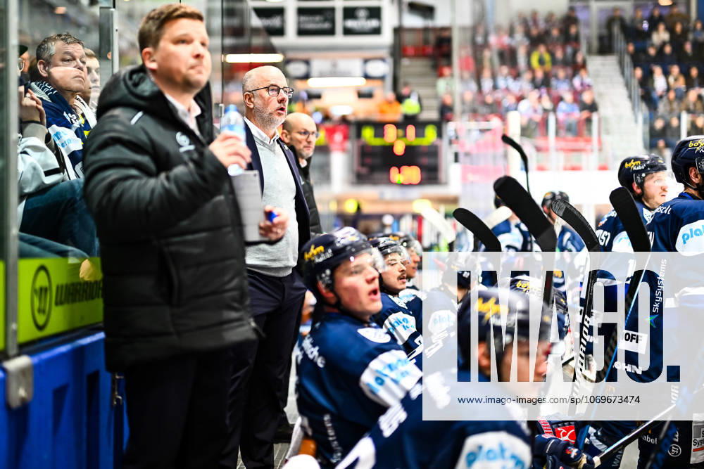 Stefan Nyman (Cheftrainer, Headcoach, Iserlohn Roosters), GER, Iserlohn Roosters vs. Red Bull Muenchen, Eishockey, Penny-DEL, 23. Spieltag, Spielzeit 2025 2026, 28.11.2025, GER, Iserlohn Roosters vs. Red Bull Muenchen, Eishockey, Penny-DEL, 23. Spieltag, Spielzeit 2025 2026, 28.11.2025 Iserlohn