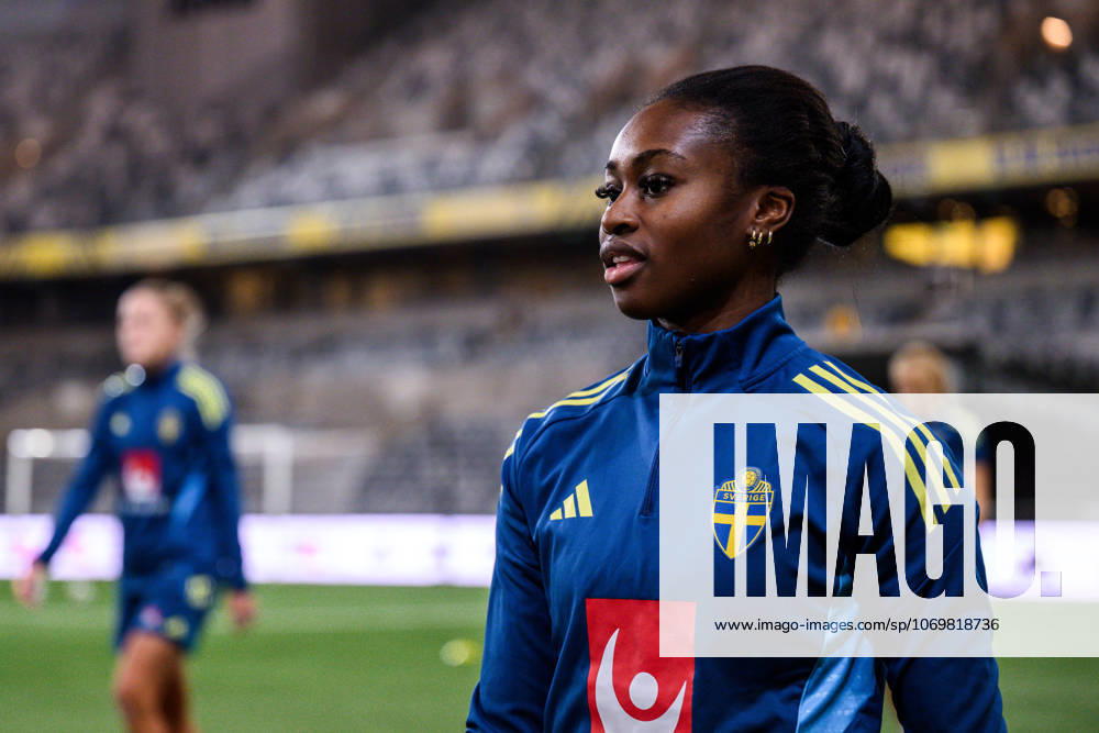 Monica Jusu Bah of the Swedish women s national football team at a training session on December 1, 2025 in Stockholm. Photo: Jesper Zerman BILDBYRAN kod JZ JZ0652 fotboll football soccer fotball nations league uefa womens nations league träning practice training sverige sweden dam bbeng