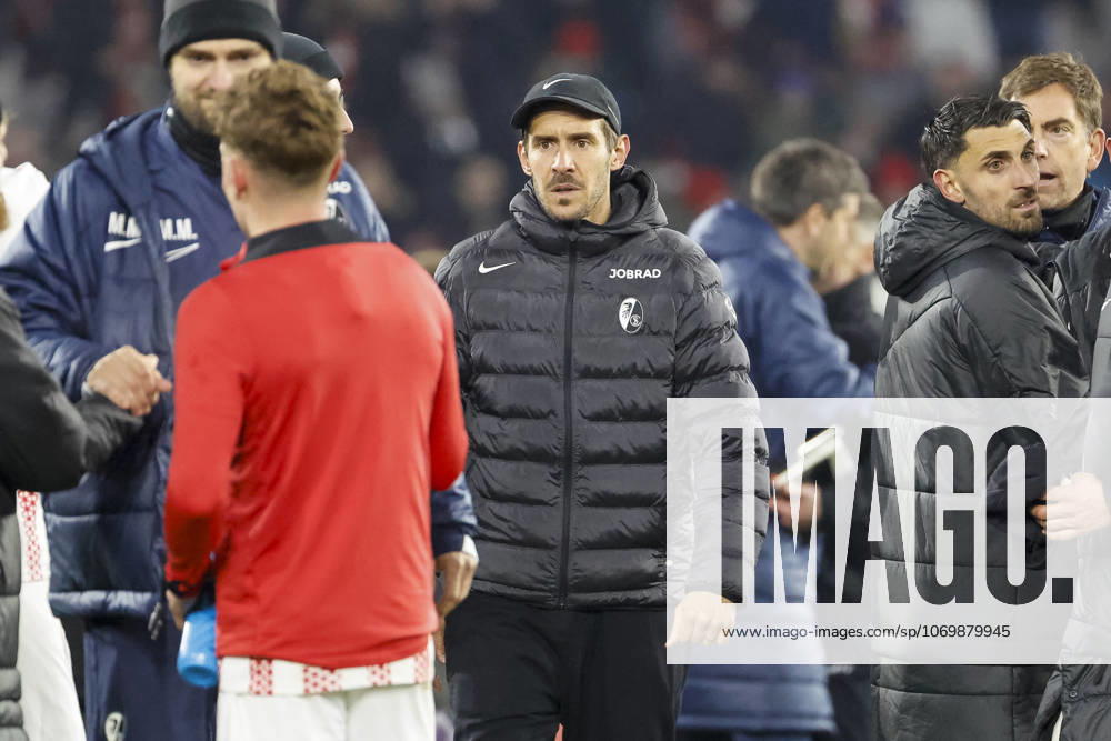 Julian Schuster (SC Freiburg, Trainer) nach dem Spiel , Deutschland, Fussball, DFB Pokal, Achtelfinale, 2025 2026, SC Freiburg vs. SV Darmstadt 98, 03.12.2025, Europa-Park Stadion , Freiburg im Breisgau, Deutschland Freiburg im Breisgau Europa-Park Stadion Baden-Wuerttemberg Deutschland