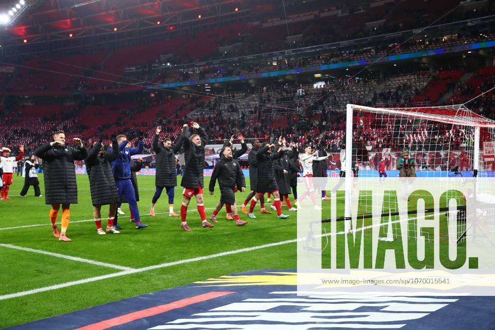 RB Leipzig - Frankfurt Bundesliga Leipzig, 06.12.2025, Red Bull Arena, Fußball, Männer, Saison 2025 2026, 1. Bundesliga, 13. Spieltag, RB Leipzig - Eintracht Frankfurt 6:0 (2:0) , Im Bild: Siegjubel Leipzig ,
