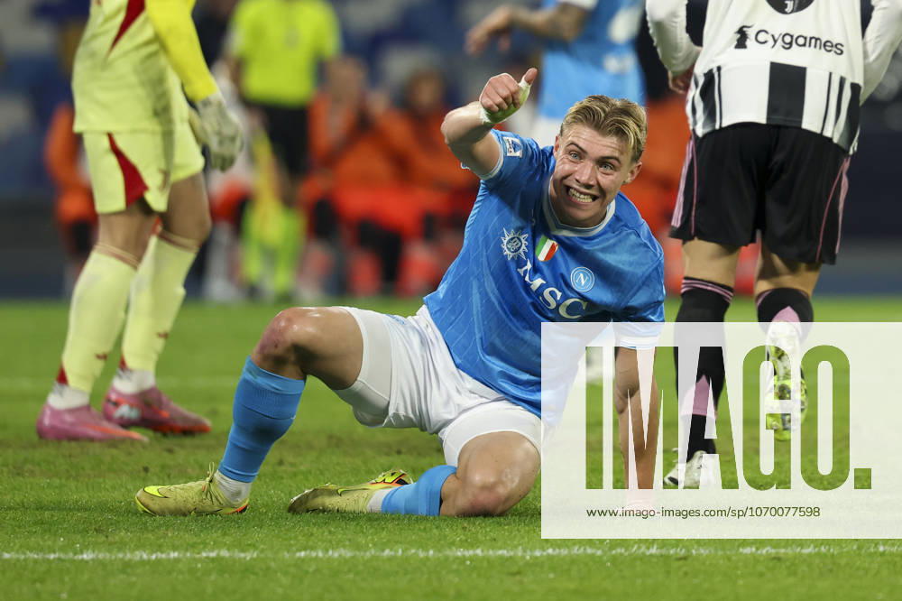 Napolis Rasmus Hojlund during the Serie A soccer match between Napoli and Juventus at the Diego Armando Maradona Stadium in Naples, southern italy - Saturday , December 07 , 2025. - Soccer .