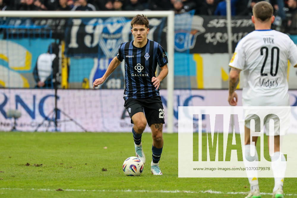 Diego Michel (SV Waldhof Mannheim, 28) Fussball: 3. Liga, 17. Spieltag, SV Waldhof Mannheim vs. 1. FC Saarbrücken am 07.12.2025 in Mannheim (Carl-Benz-Stadion), Deutschland Mannheim Carl-Benz-Stadion Deutschland
