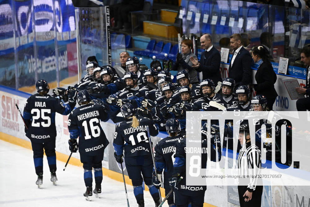LKS 20251210 Finnish players celebrating 3-1 goal by Jenna Kaila (left) during women s EHT Ice hockey, Eishockey match Finland vs Sweden in Lahti, Finland on December 10, 2025. - RONI REKOMAA Lahti Finland b-VYuYfHJZQ