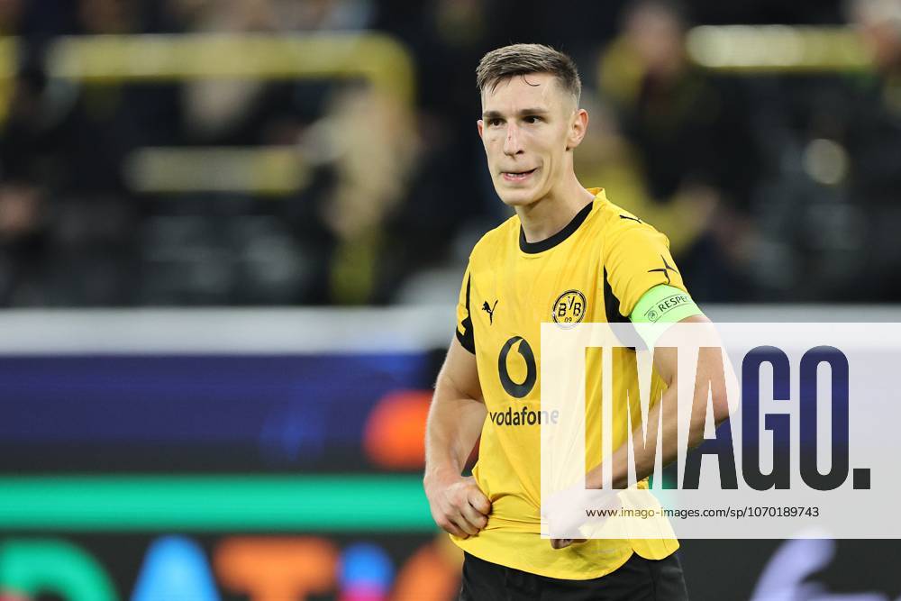 DORTMUND - Nico Schlotterbeck of Borussia Dortmund is upset during the Champions League match between Borussia Dortmund and FK Bodo Glimt at Signal Iduna Park on December 10, 2025, in Dortmund, Germany. ANP Hollandse Hoogte Bart Stoutjesdijk UEFA Champions League 2025 26 ANPxSportx StoutjesdijkxIVx 544536201 originalFilename: 544536201