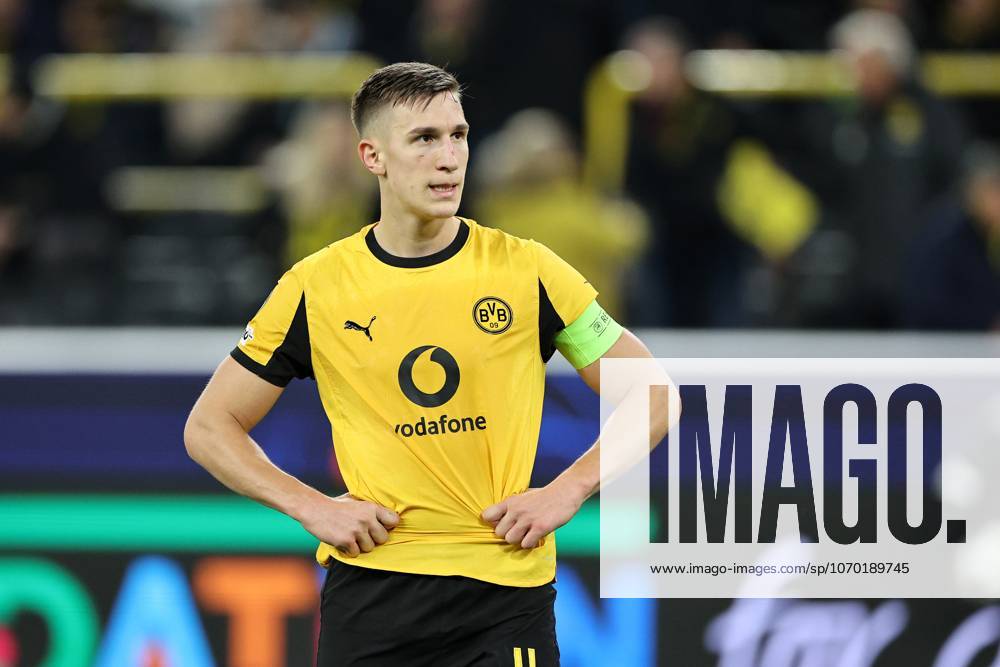 DORTMUND - Nico Schlotterbeck of Borussia Dortmund is upset during the Champions League match between Borussia Dortmund and FK Bodo Glimt at Signal Iduna Park on December 10, 2025, in Dortmund, Germany. ANP Hollandse Hoogte Bart Stoutjesdijk UEFA Champions League 2025 26 ANPxSportx StoutjesdijkxIVx 544536213 originalFilename: 544536213
