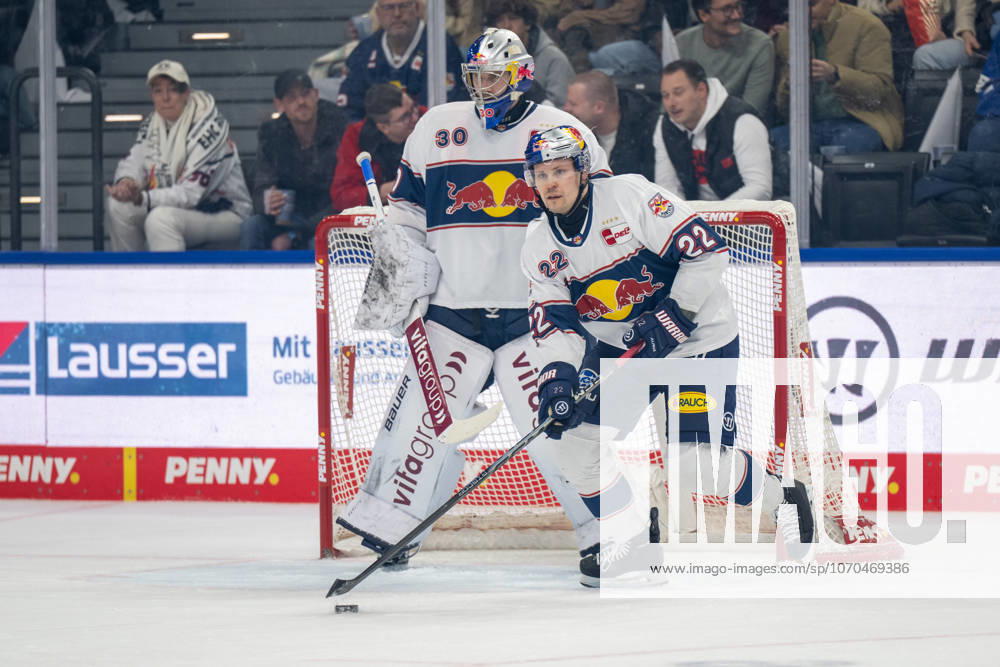 Ville Pokka 22 (EHC Red Bull Muenchen), EHC Red Bull Muenchen vs. Schwenninger Wild Wings, PENNY DEL, Hauptrunde, 29. Spieltag, 18.12.2025 Muenchen Bayern Deutschland