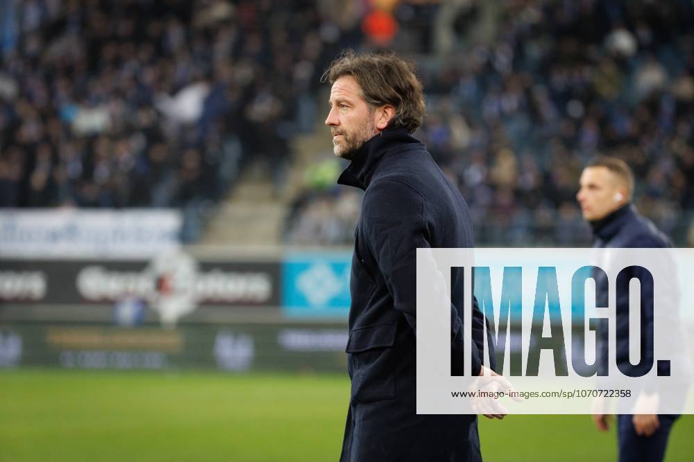 Gent s head coach Rik De Mil pictured during a soccer match between KAA Gent and KVC Westerlo, Saturday 27 December 2025 in Gent, on day 20 of the 2025-2026 Jupiler Pro League first division of the Belgian championship. KURTxDESPLENTER x151798210x