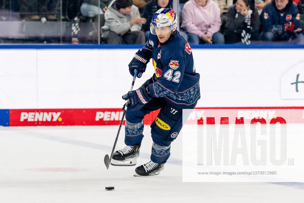 Yasin Ehliz (EHC Red Bull Muenchen, 42) GER, EHC Red Bull Muenchen vs. Adler Mannheim, Eishockey, DEL, 36. Spieltag, Saison 2025 2026, 04.01.2026. GER, EHC Red Bull Muenchen vs. Adler Mannheim, Eishockey, DEL, 36. Spieltag, Saison 2025 2026, 04.01.2026. Muenchen