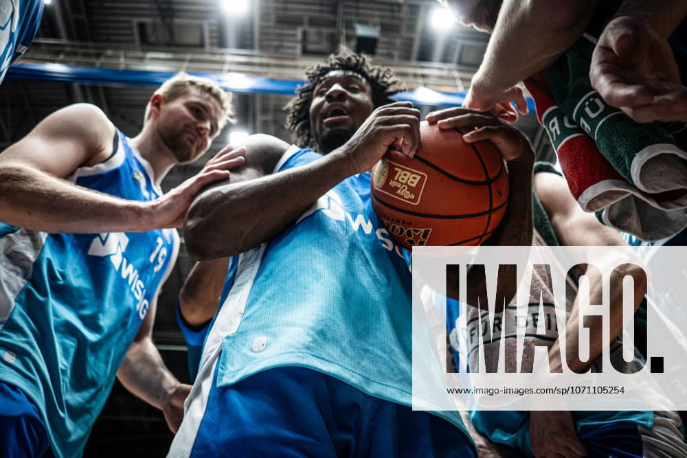 Basketball easyCredit BBL Bundesliga, Frankfurt Skyliners - NINERS Chemnitz Skylines Feiern den Sieg gegen Chemnitz Frankfurt am Main
