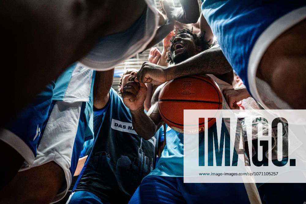 Basketball easyCredit BBL Bundesliga, Frankfurt Skyliners - NINERS Chemnitz Skylines Feiern den Sieg gegen Chemnitz Frankfurt am Main