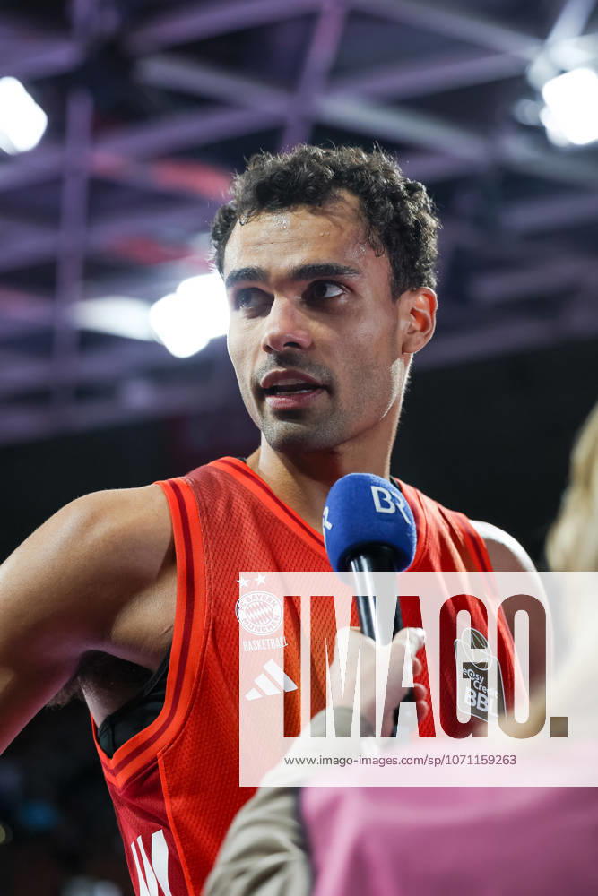 Oscar da Silva (FC Bayern Basketball, 01) beim Interview nach dem Spiel, GER, FC Bayern Basketball vs. Telekom Baskets Bonn, Basketball, easycredit Basketball Bundesliga, 15. Spieltag, Saison 2025 2026, 11.01.2026, GER, FC Bayern Basketball vs. Telekom Baskets Bonn, Basketball, easycredit Basketball Bundesliga, 15. Spieltag, Saison 2025 2026, 11.01.2026 Muenchen