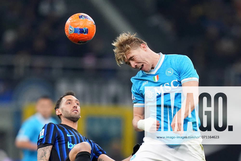 Napolis Rasmus Hojlund during the Serie A soccer match between Inter and Napoli at the San Siro Stadium in Milan , north Italy - Sunday , January 11 , 2026. - Soccer .
