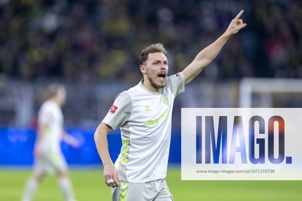 Borussia Dortmund - SV Werder Bremen, 17. Spieltag im Signal-Iduna-Park. Senne Lynen (Werder Bremen) reagiert. WICHTIGER HINWEIS: Gemäß den Vorgaben der DFL und des DFB ist es untersagt, in dem Stadion und oder vom Spiel angefertigte Fotoaufnahmen in Form von Sequenzbildern und oder videoähnlichen Fotostrecken zu verwerten bzw. verwerten zu lassen.