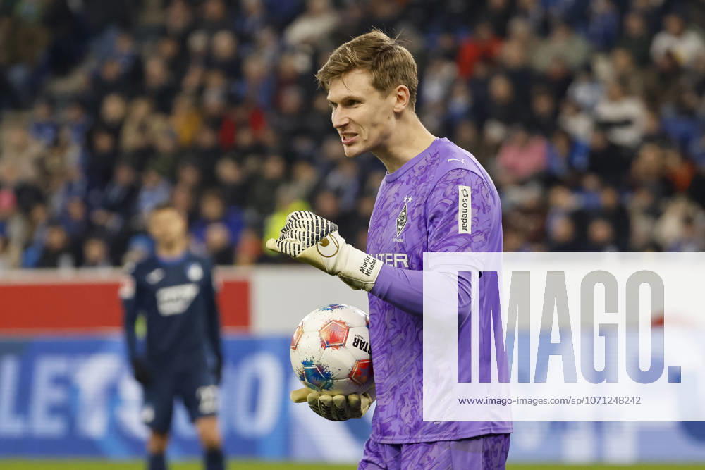 Moritz Nicolas (Borussia Mönchengladbach, 33) , Deutschland, Fussball, 1. Bundesliga, 17.Spieltag, 2025 2026, TSG Hoffenheim vs. Borussia Mönchengladbach, 14.01.2026, Sinsheim PreZero Arena Baden-Württemberg Deutschland