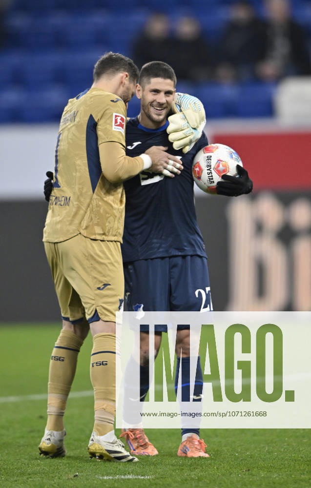 Nach Spielende: Schlussjubel, Freude, Glueck, Jubel Torwart Oliver Baumann TSG 1899 Hoffenheim (01) Andrej Kramaric TSG 1899 Hoffenheim (27) TSG 1899 Hoffenheim vs Borussia Moenchengladbach BMG 14.01.2026 DFL REGULATIONS PROHIBIT ANY USE OF PHOTOGRAPHS AS IMAGE SEQUENCES AND OR QUASI-VIDEO TSG 1899 Hoffenheim vs Borussia Moenchengladbach BMG Sinsheim