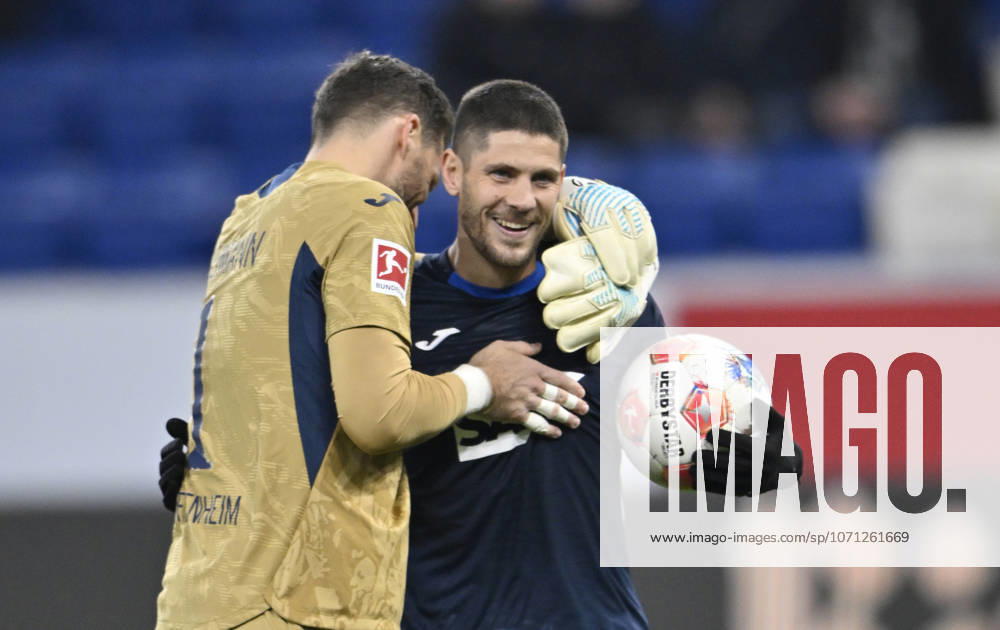 Nach Spielende: Schlussjubel, Freude, Glueck, Jubel Torwart Oliver Baumann TSG 1899 Hoffenheim (01) Andrej Kramaric TSG 1899 Hoffenheim (27) TSG 1899 Hoffenheim vs Borussia Moenchengladbach BMG 14.01.2026 DFL REGULATIONS PROHIBIT ANY USE OF PHOTOGRAPHS AS IMAGE SEQUENCES AND OR QUASI-VIDEO TSG 1899 Hoffenheim vs Borussia Moenchengladbach BMG Sinsheim