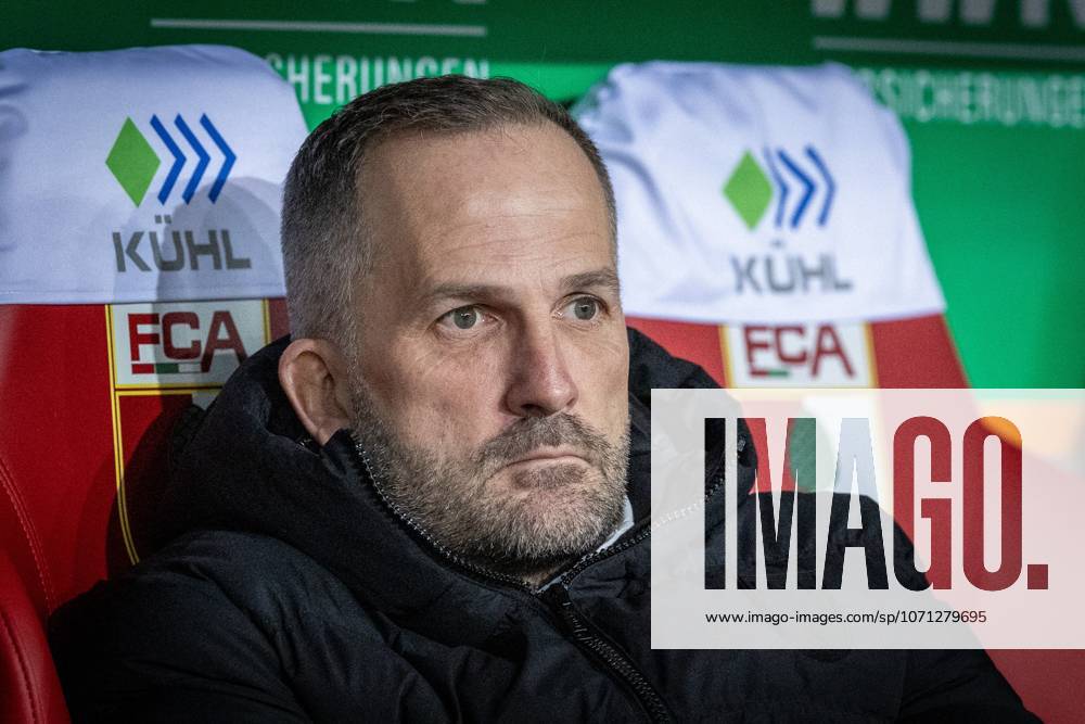 Chef-Trainer Manuel Baum (FC Augsburg), FC Augsburg vs. 1. FC Union Berlin, Fussball, Maenner, Bundesliga, Saison 2025 2026, Hinrunde, 17 Spieltag, 15.01.2026 DFB regulations prohibit any use of photographs as image sequences and or quasi-video Augsburg Bayern Deutschland