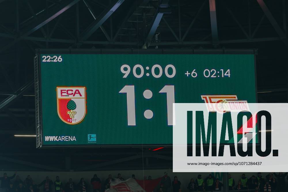 Endstand auf der Anzeigetafel, 1:1, FC Augsburg vs. 1. FC Union Berlin, Fussball, 1. Bundesliga, 17. Spieltag, 15.01.2026 DFB regulations prohibit any use of photographs as image sequences and or quasi-video Augsburg Bayern Deutschland