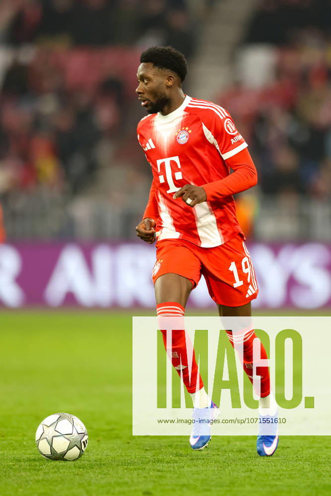 Alphonso Davies (FC Bayern Muenchen, 19) mit Ball, GER, FC Bayern Muenchen vs. Royale Union Saint-Gilloise, Fussball, UEFA Champions League, Liga-Phase, 7. Spieltag, Saison 2025 2026, 21.01.2026, GER, FC Bayern Muenchen vs. Royale Union Saint-Gilloise, Fussball, UEFA Champions League, Liga-Phase, 7. Spieltag, Saison 2025 2026, 21.01.2026 Muenchen